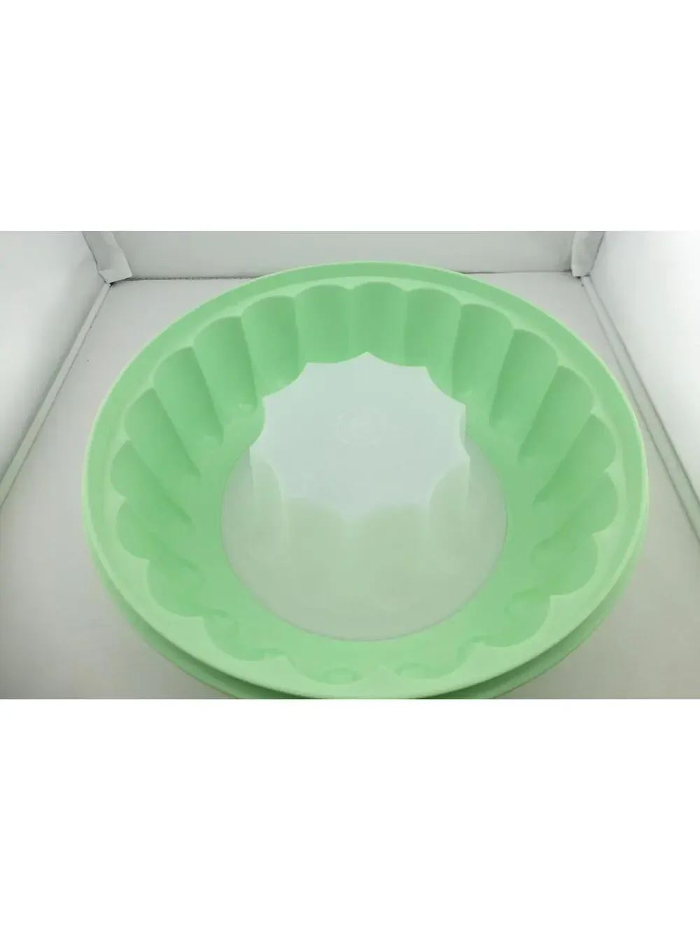 Vintage Tupperware Mint Green Jello Mold with Lid - Home
